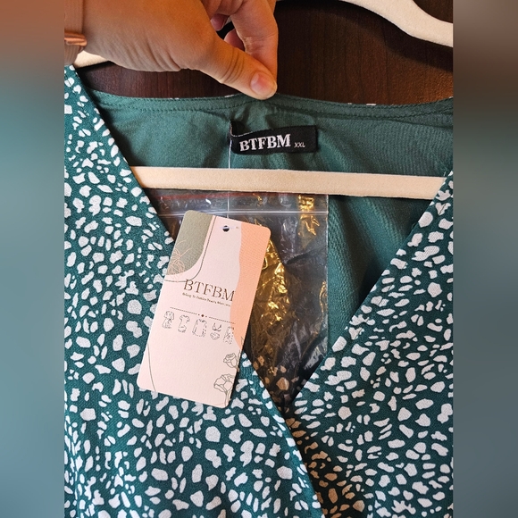 NWT BTFBM Green And White Polka Dot Dress - Picture 4 of 5